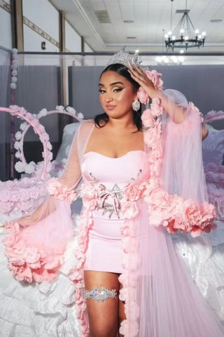Bata Novia Gitana Rosa