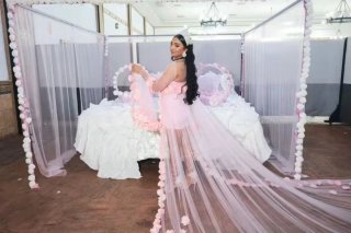 Bata Novia Gitana Rosa