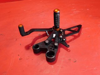 PEDANA ANTERIORE DESTRA LEVA FRENO KTM DUKE 790