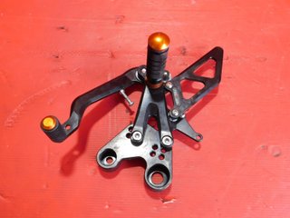 PEDANA ANTERIORE DESTRA LEVA FRENO KTM DUKE 790
