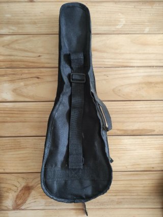 Ukelele marca Lanai con funda