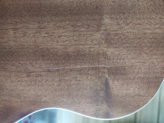 Ukelele marca Lanai con funda