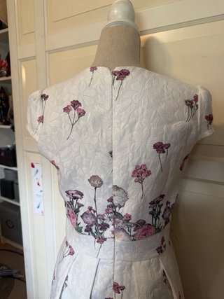 Vestido floral Fórmula Joven blanco