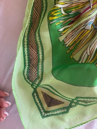 Pañuelo estampado verde