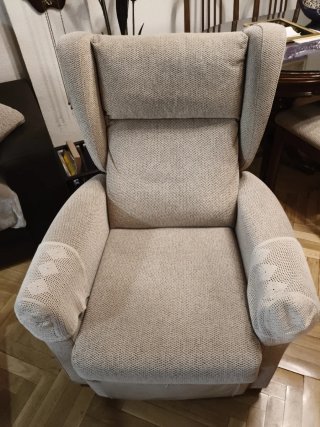 Sofá chaise longue + 2 sillones