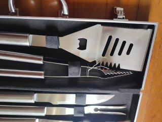 Valigetta di utensili per barbecue seminuova