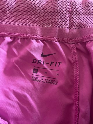 Pantalón corto deportivo Nike mujer rosa