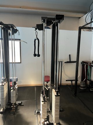 Máquina de gimnasio: Jalon, Remo, Cruce