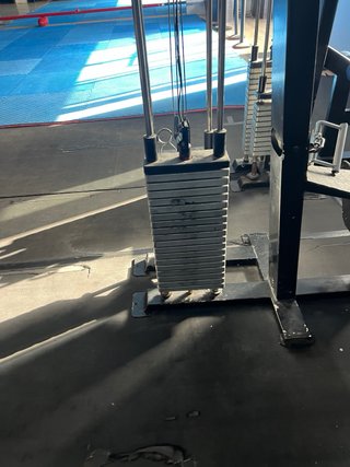 Máquina de gimnasio: Jalon, Remo, Cruce