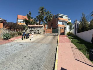 Casa adosada en venta en Torrequebrada en Benalmádena