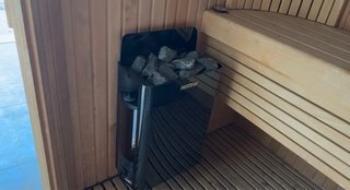 Sauna de madera en excelente estado