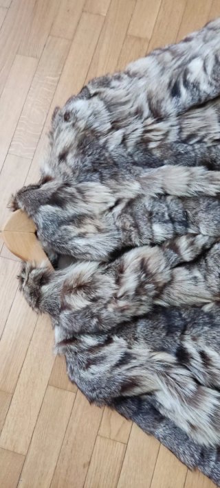 Chaquetón de piel conejo natural. Sin uso