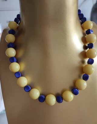 Collar gargantilla azul y amarillo