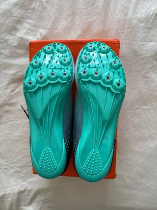 Bambas clavos atletismo grises y turquesa