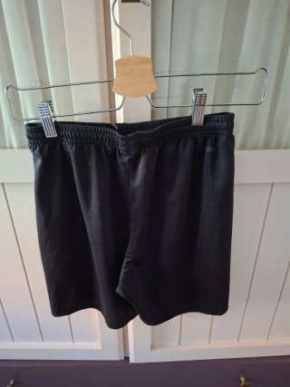 Calzona deportiva Adidas hombre negra