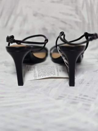 Sandalias de tacón negras