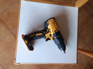 TALADRO DEWALT PERCUTOR DCD778