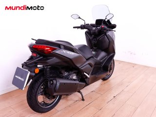 YAMAHA X-MAX 300