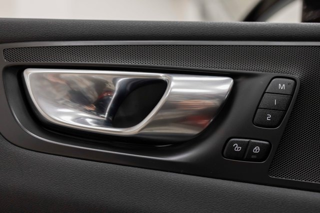 Volvo XC60 2021
