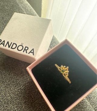 Anillo Pandora Corona Verde Dorado