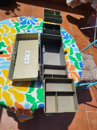 Caja de herramientas vintage