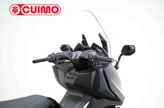 KYMCO AK 550