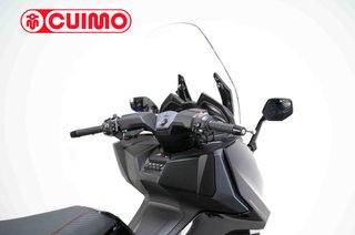 KYMCO AK 550