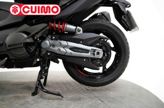 KYMCO AK 550