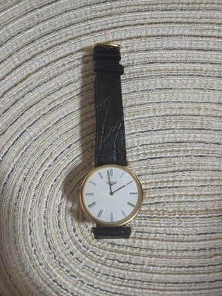 Reloj Longines La Grande Classique dorado y negro