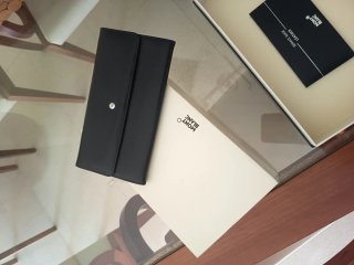 Billetero Montblanc Negro 80€.