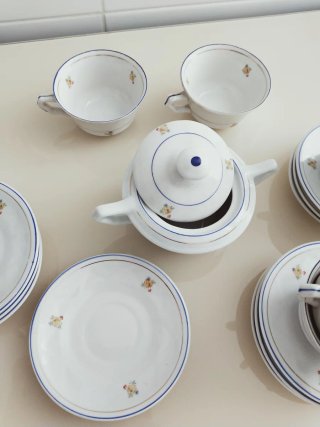 Juego de café porcelana 12 tazas floral