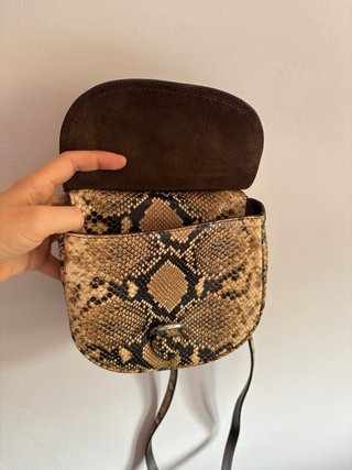 Bolso Massimo Dutti estampado serpiente