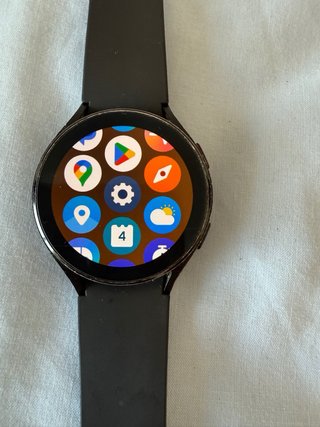 Samsung Galaxy Watch 4 Bluetooth WiFi GPS