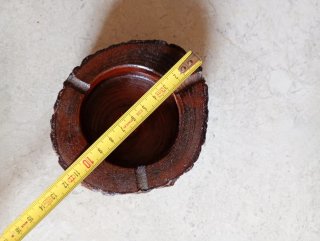 Portacenere artigianale in legno massiccio