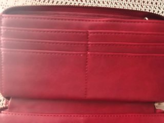 Monedero grande rojo acolchado, sin estrenar