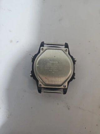 Reloj Casio Negro y Verde vintage
