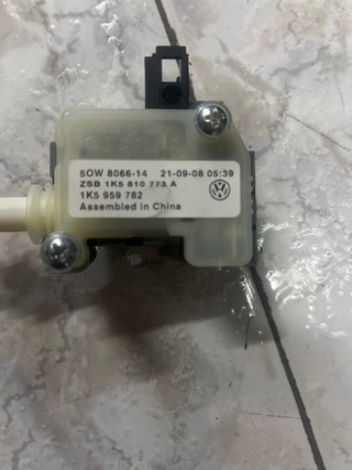 Motor Tapa Combustible VW 1K5 959 782
