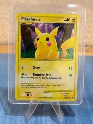 Carta Pokémon: Pikachu 112/111