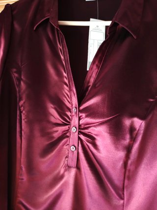 Blusa Yessica raso morado talla 48