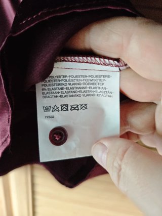 Blusa Yessica raso morado talla 48