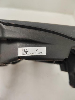 Mercedes-benz 311162 tapa a2820101000 clase a a180