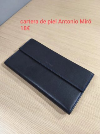 Cartera piel Antonio Miró 18€
