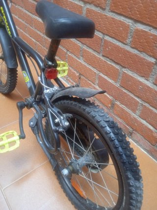 Bicicleta BTWIN DARK HERO 500