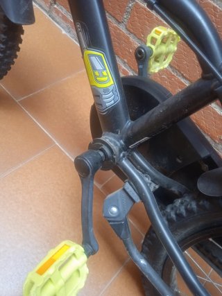 Bicicleta BTWIN DARK HERO 500