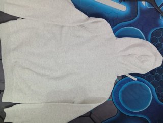 Sudadera con capucha gris