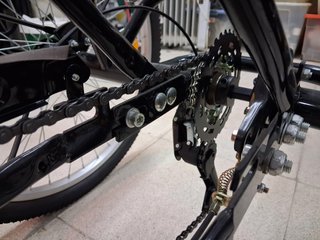 Triciclo adulto con cesta