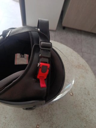 Casco de moto BHR con visera