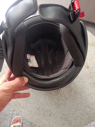 Casco de moto BHR con visera