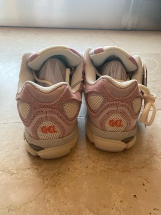 Scarpe Asics Rosa e Bianche