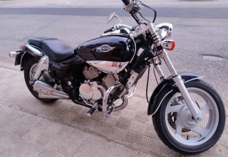Kymco Venox 250 Negra